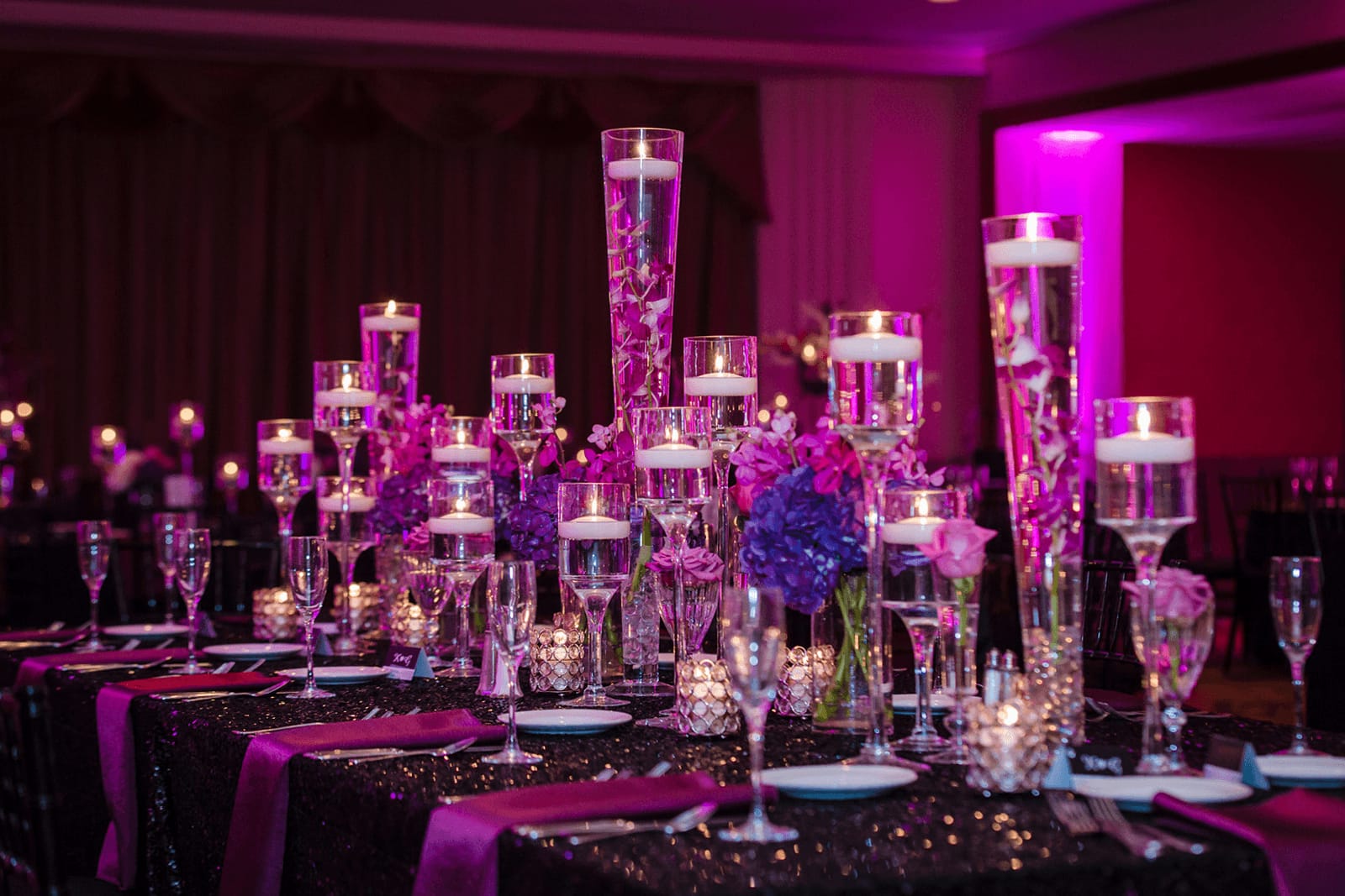 Guests celebrating at a Michael Willis Events production